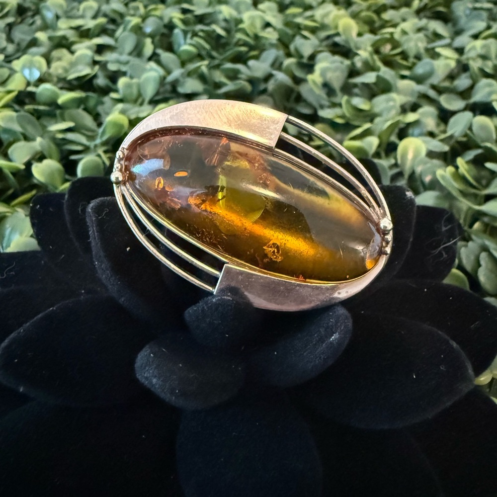 Vintage Baltic Amber Oval Brooch Silver Tone Modernist Pin